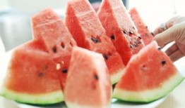 墨白工作室免费吃瓜,免费吃瓜盛宴，揭秘娱乐圈幕后故事